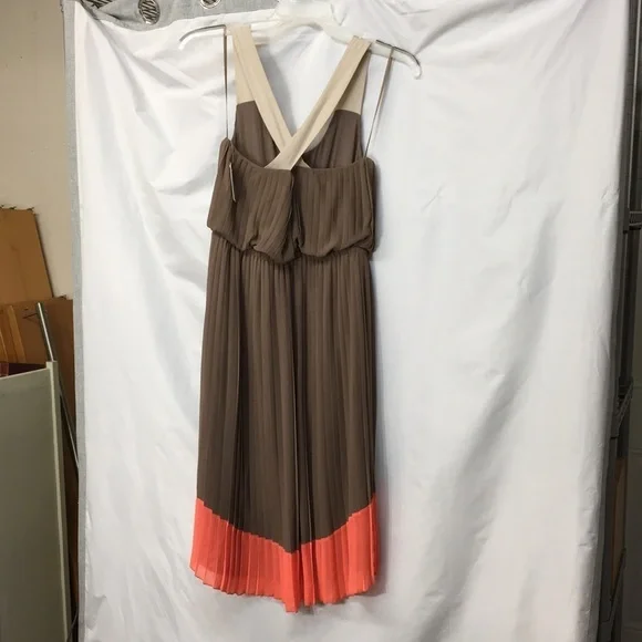 Jessica Simpson Deep Taupe Strappy Dress High-Low Pink Border NEW Sz 8 - Picture 4 of 8